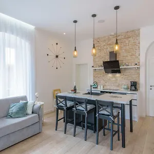 Arcus With Beautiful Terrace Appartement