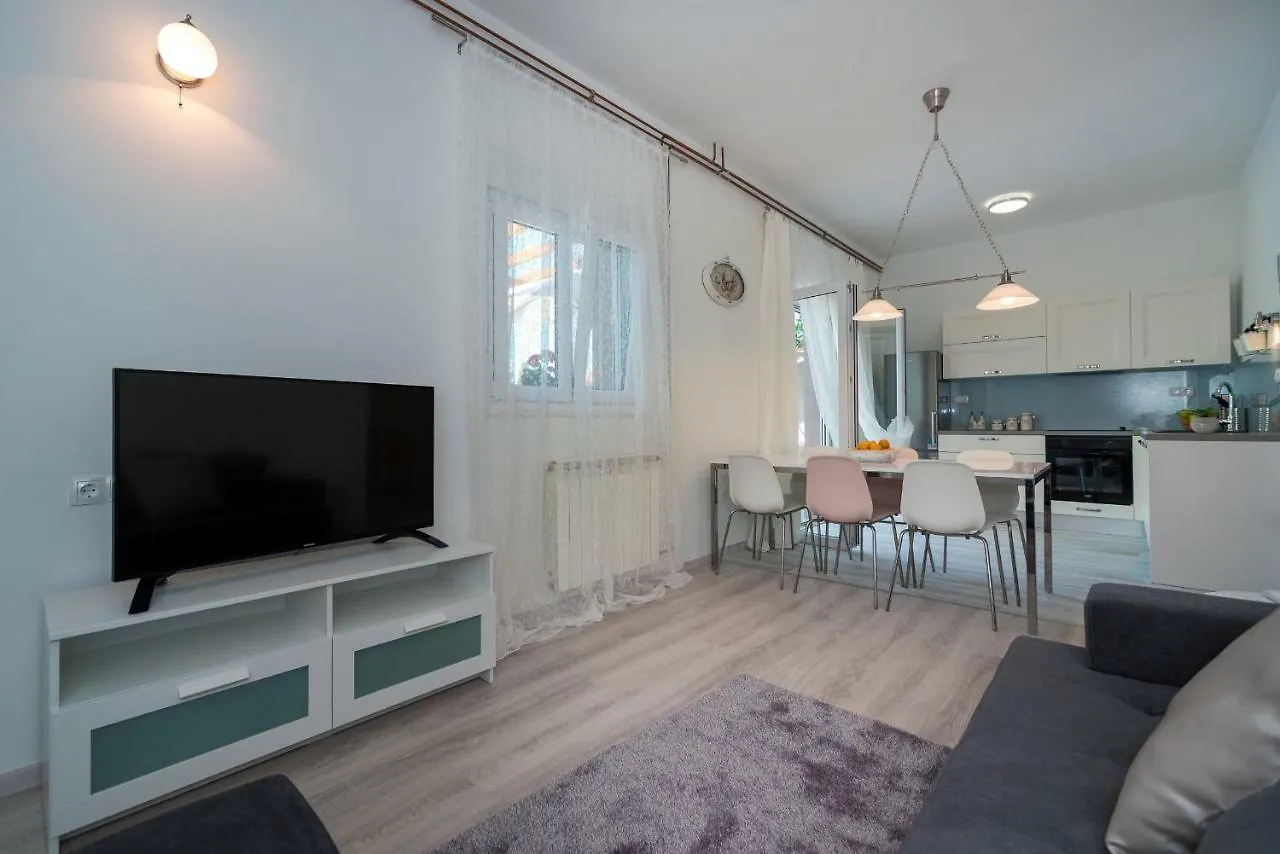 Maison Terze Split 0*,